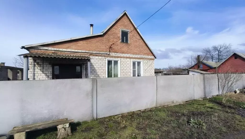 Дом в Краснодарский край, Гулькевичский район, с. Отрадо-Кубанское ... - Фото 1