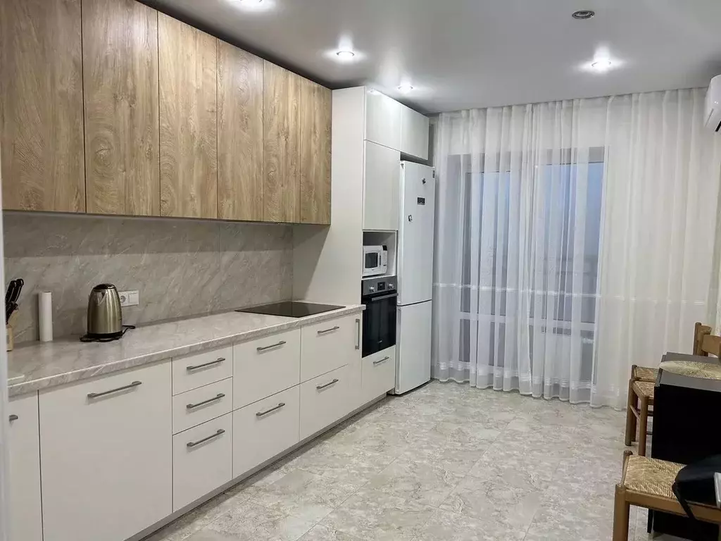 2-к кв. Татарстан, Казань ул. Максимова, 39 (47.0 м) - Фото 0