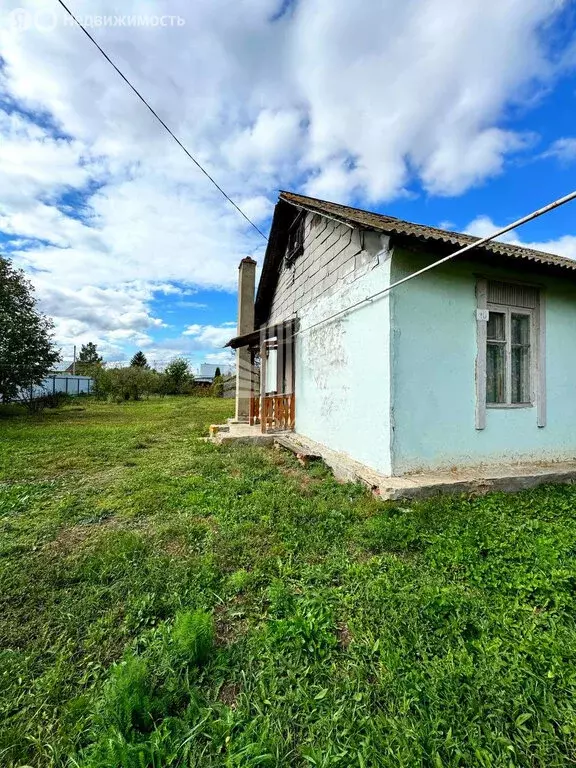 Дом в Рождествено, село Рождествено, Сосновая улица (50 м) - Фото 1