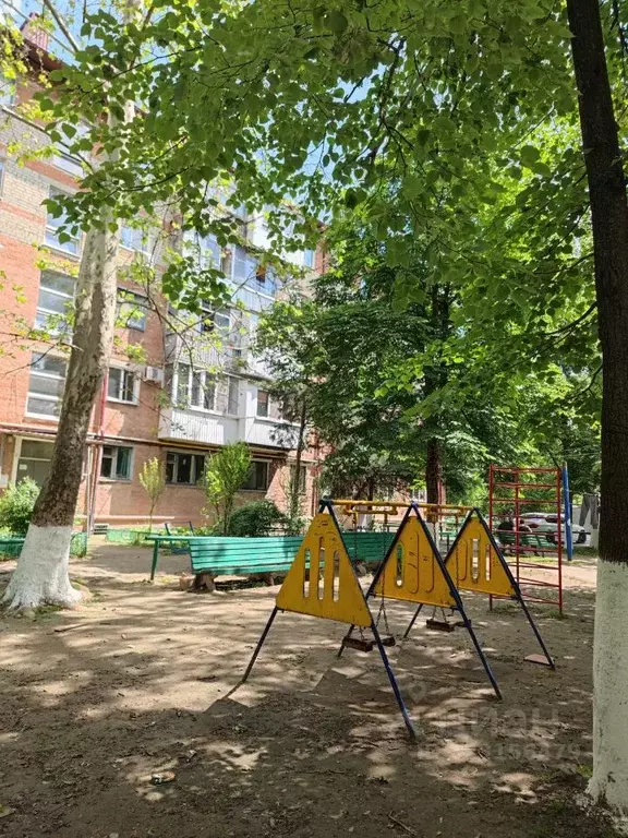 2-к кв. Адыгея, Тахтамукайский район, Яблоновский пгт ул. Андрухаева, ... - Фото 0