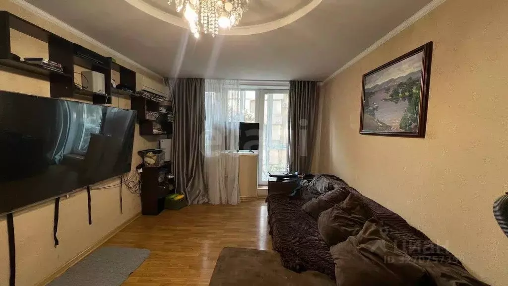 2-к кв. Крым, Симферополь просп. Кирова (52.1 м) - Фото 1