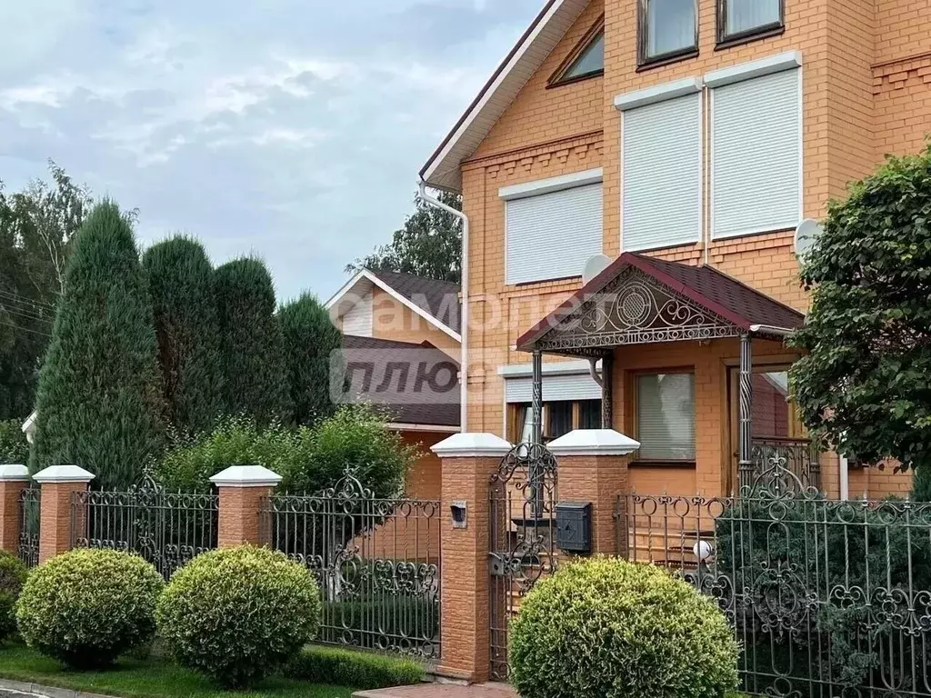 Дом в Курская область, Железногорск пер. 5-й Дачный, 6 (323 м) - Фото 1
