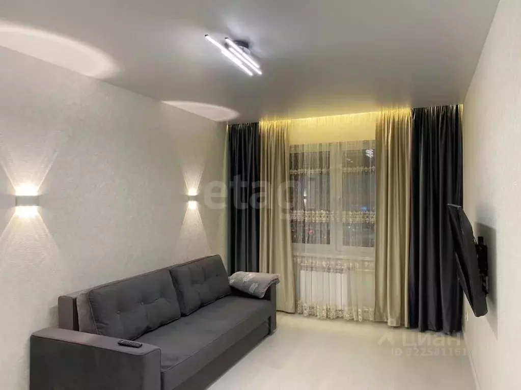 1-к кв. Сахалинская область, Южно-Сахалинск Загородная ул., 2к4 (34.0 ... - Фото 1