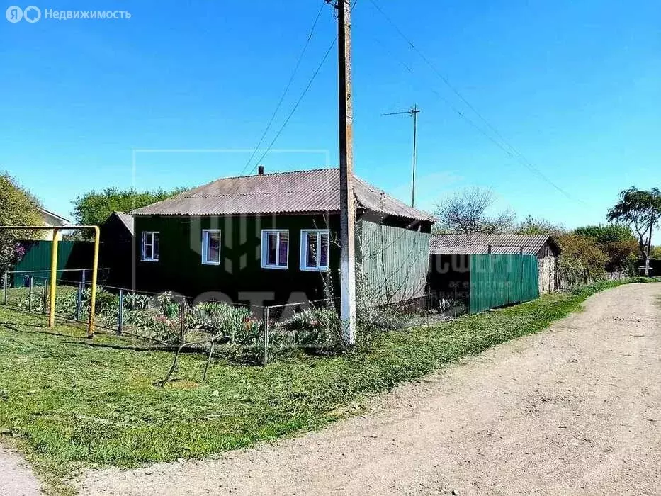 Дом в село Яблочное, улица 50 лет Октября, 9 (39 м) - Фото 1