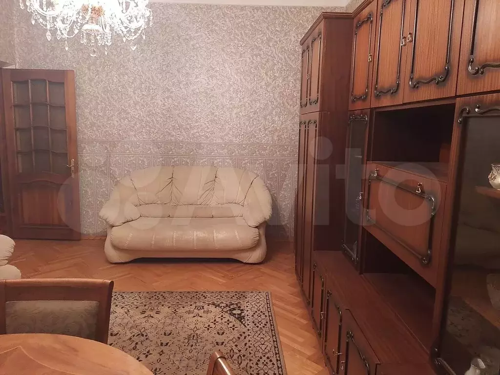 3-к. квартира, 90м, 3/3эт. - Фото 0