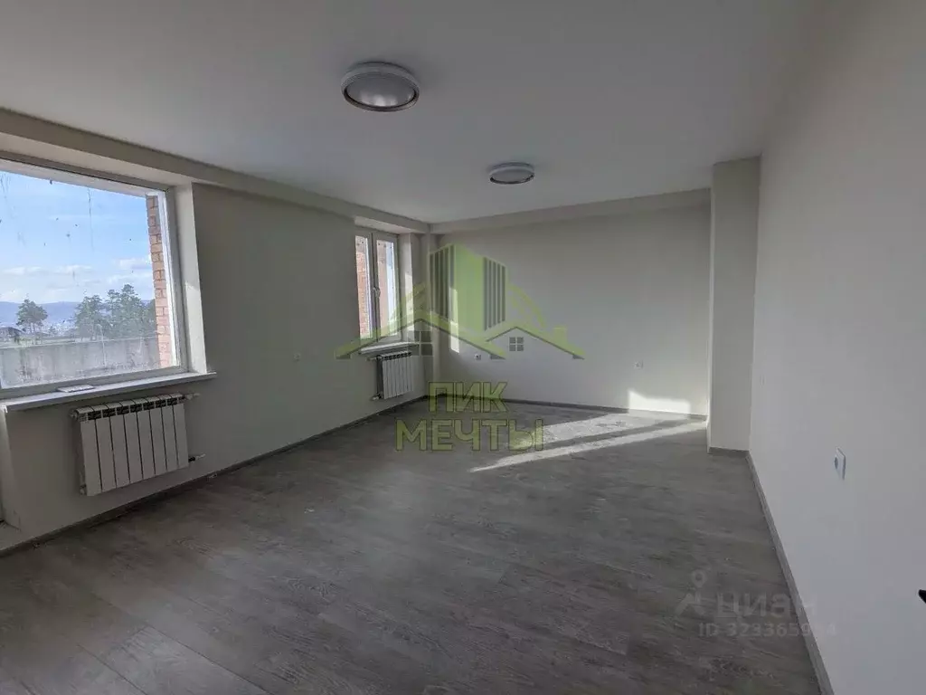 2-к кв. Бурятия, Улан-Удэ ул. Москалева, 6 (72.8 м) - Фото 1