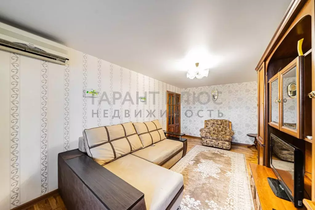 2-к кв. Липецкая область, Липецк Коммунальная ул., 14 (55.0 м) - Фото 1