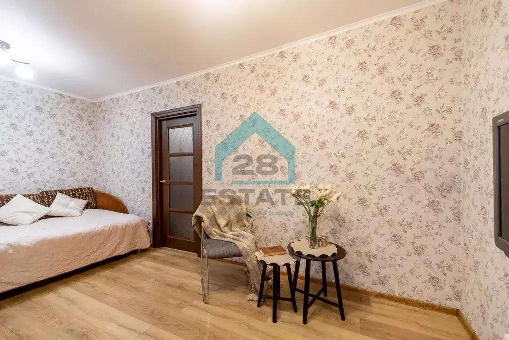 3-к кв. Санкт-Петербург Варшавская ул., 63К1 (80.3 м) - Фото 1