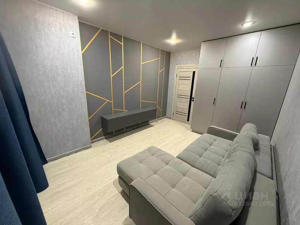 2-к кв. Крым, Симферопольский район, Молодежное пгт ул. Парковая, 2 ... - Фото 1