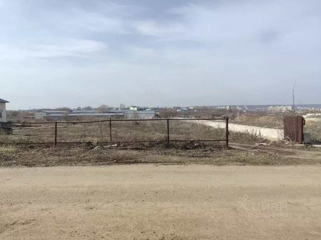 Участок в Саратовская область, Саратов проезд Целинный (10.0 сот.) - Фото 0