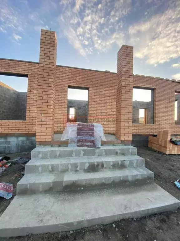 Дом в Белгородская область, Старооскольский городской округ, с. ... - Фото 1