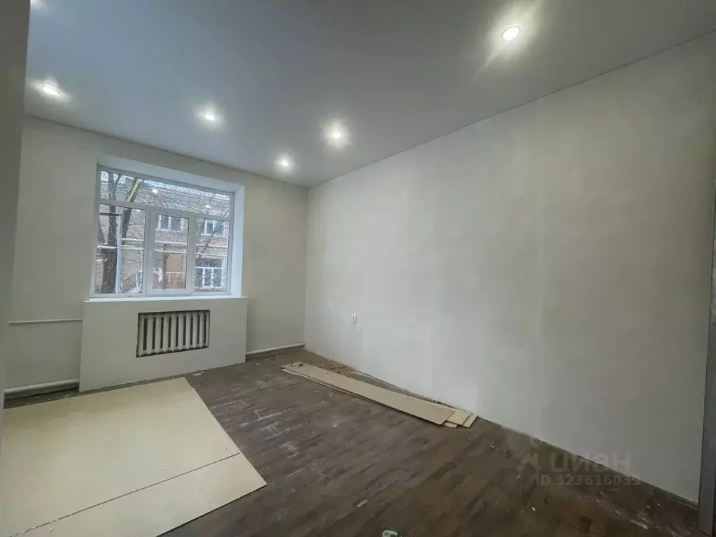 Студия Курганская область, Шадринск ул. Луначарского, 50 (24.0 м) - Фото 1