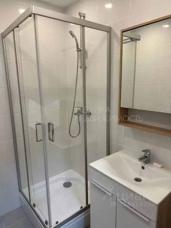 Студия Тюменская область, Тюмень ул. Юрия Рогачева, 9к2 (23.3 м) - Фото 1