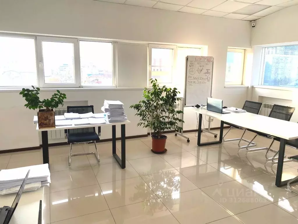 Офис в Краснодарский край, Краснодар Северная ул., 476 (38 м) - Фото 2