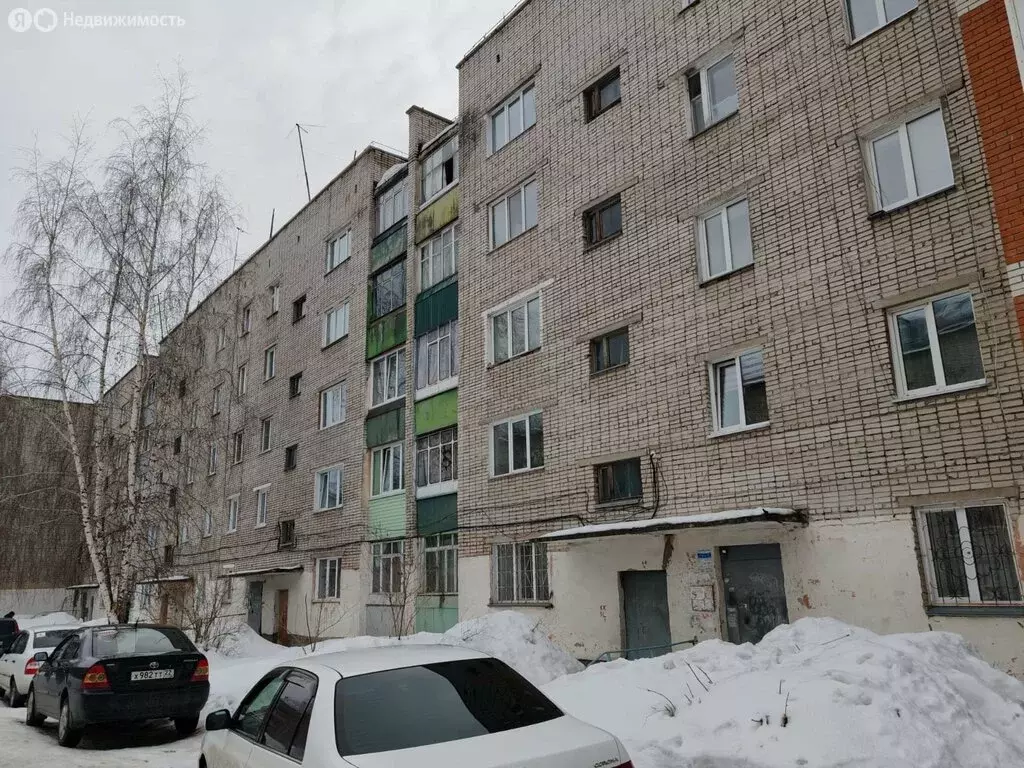2-комнатная квартира: Новоалтайск, улица Анатолия, 37 (50 м) - Фото 0
