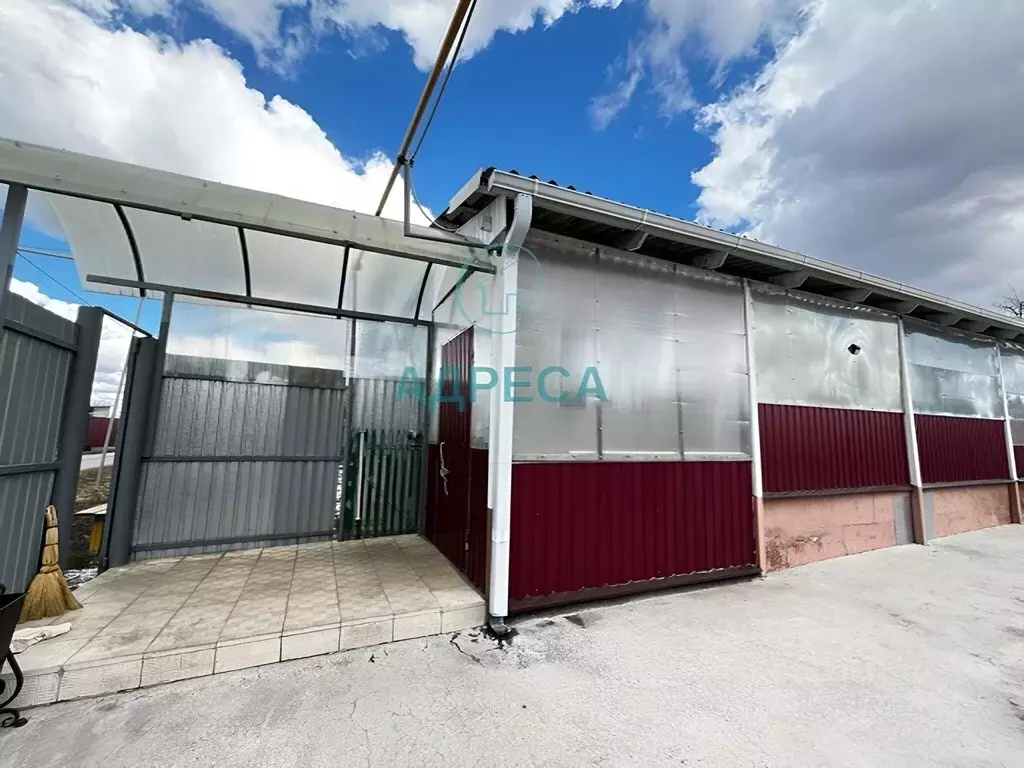 Дом в Белгородская область, Новооскольский муниципальный округ, с. ... - Фото 1