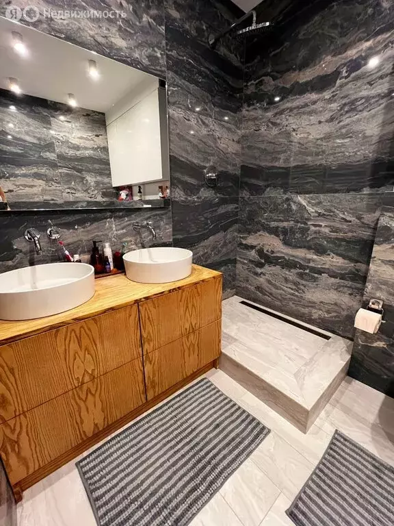 2-комнатная квартира: Калининград, Артиллерийская улица, 83 (75.4 м) - Фото 0