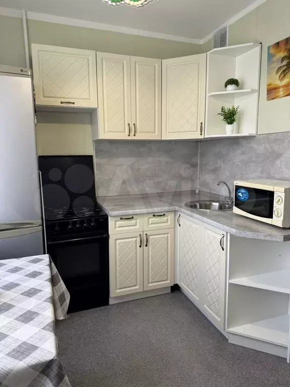 1-к. квартира, 32 м, 3/9 эт. - Фото 0