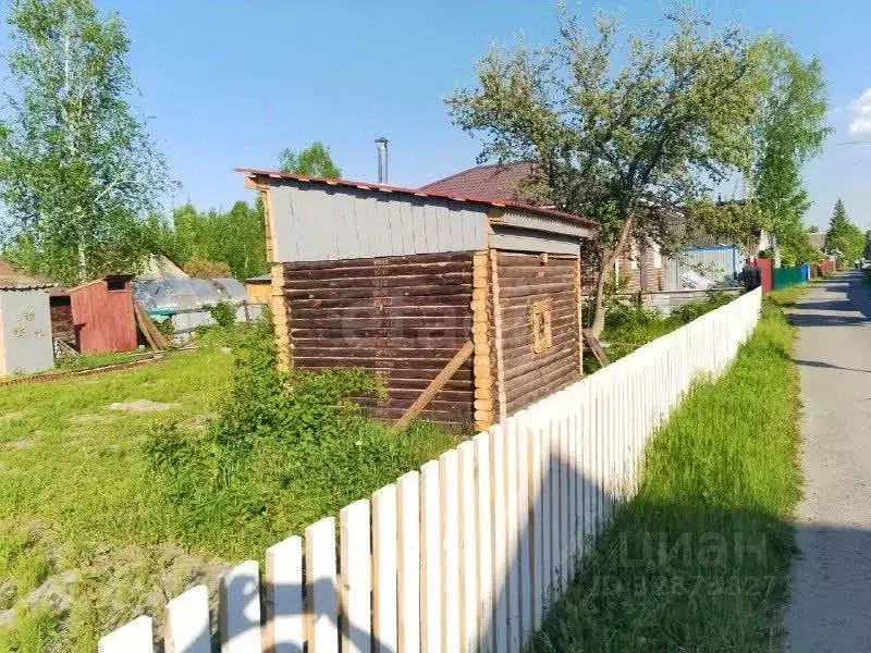 Дом в Тюменская область, Тюменский муниципальный округ, Каштырлинка ... - Фото 1