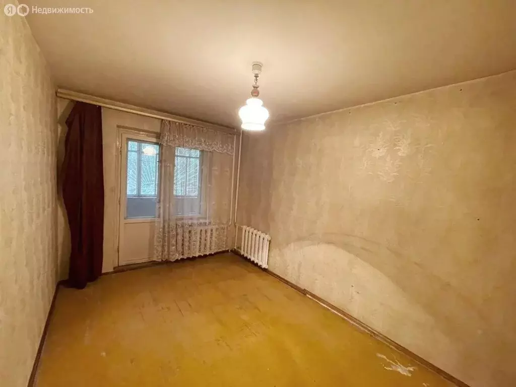 3-комнатная квартира: Омск, улица Дмитриева, 11/3 (65.3 м) - Фото 1