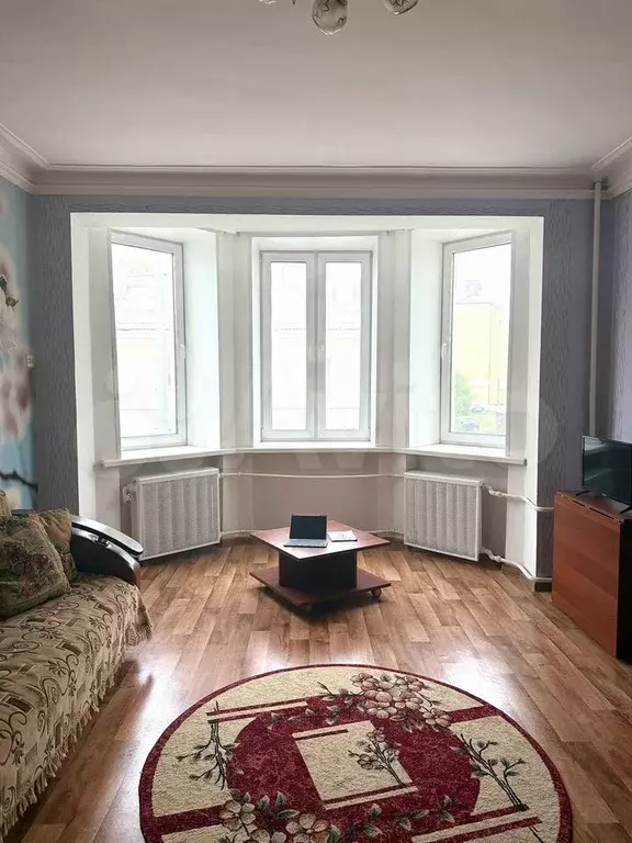 2-к. квартира, 53 м, 3/3 эт. - Фото 0