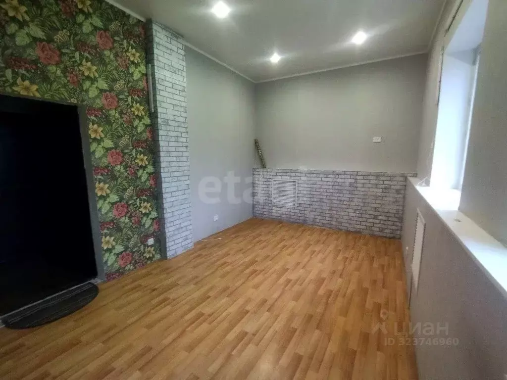 Помещение свободного назначения в Псковская область, Псков Школьная ... - Фото 1