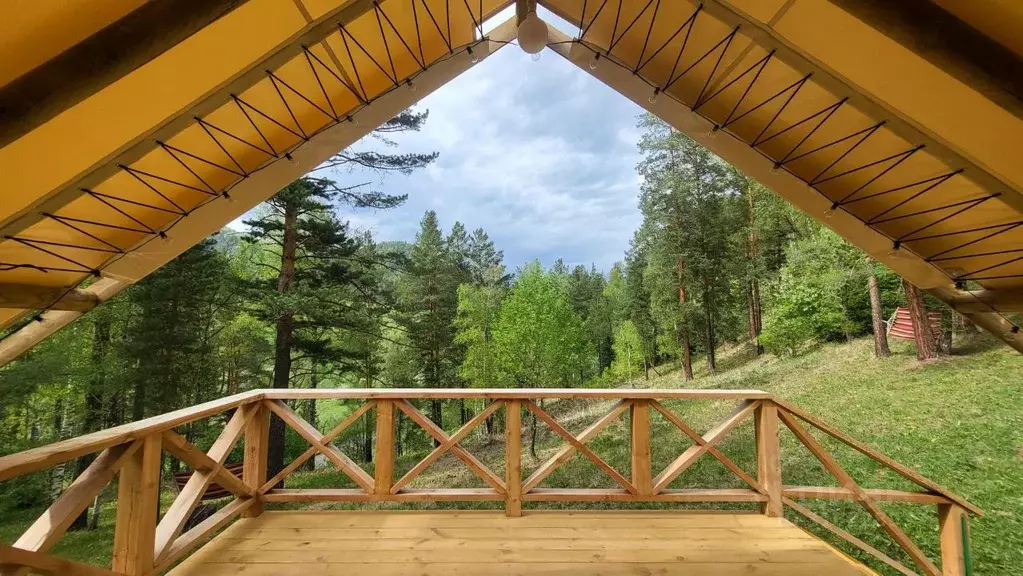 Дом в Алтай, Чемальский район, Урочище Каратурук тер. 3 (48 м) - Фото 1
