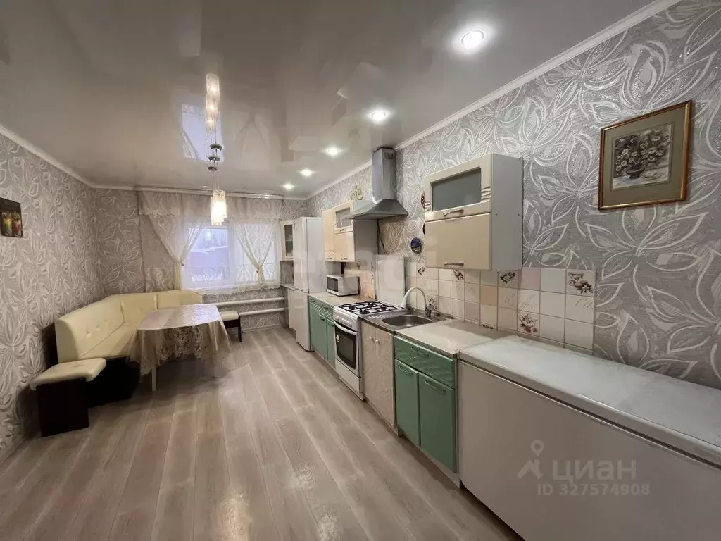 Дом в Омская область, Омск Порт-Артур мкр, ул. 2-я Репина, 34А (106 м) - Фото 0