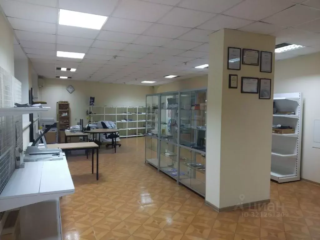 Помещение свободного назначения в Крым, Симферополь ул. Некрасова, 9 ... - Фото 1
