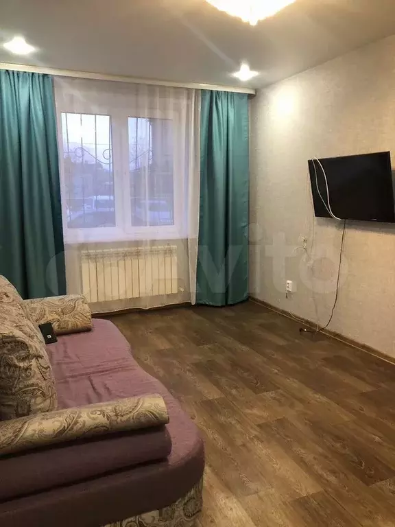 1-к. квартира, 35 м, 1/9 эт. - Фото 0