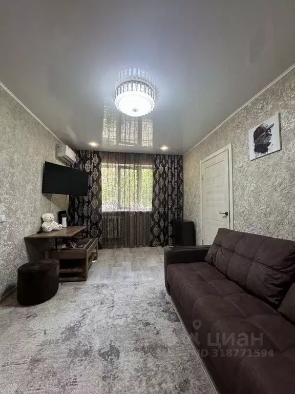 2-к кв. Саратовская область, Саратов Саперная ул., 12 (43.0 м) - Фото 0