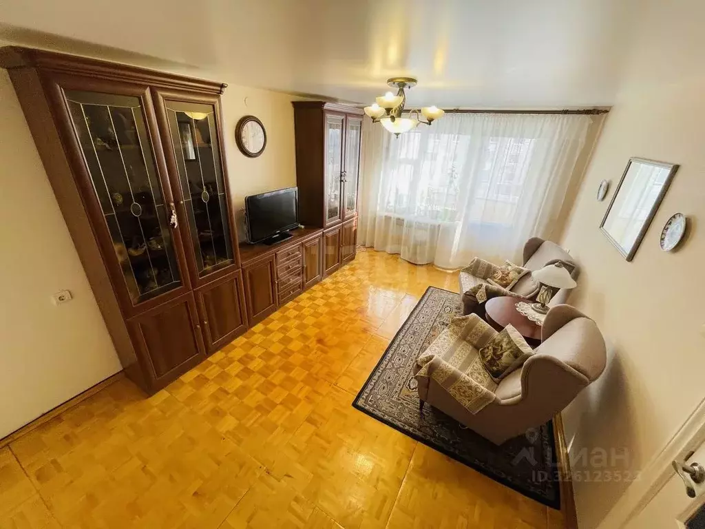 2-к кв. Удмуртия, Ижевск ул. 30 лет Победы, 8 (47.2 м) - Фото 1