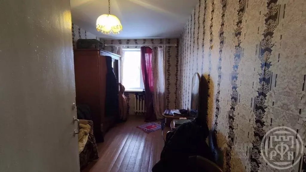 3-к кв. Ленинградская область, Луга просп. Урицкого, 75 (64.0 м) - Фото 1