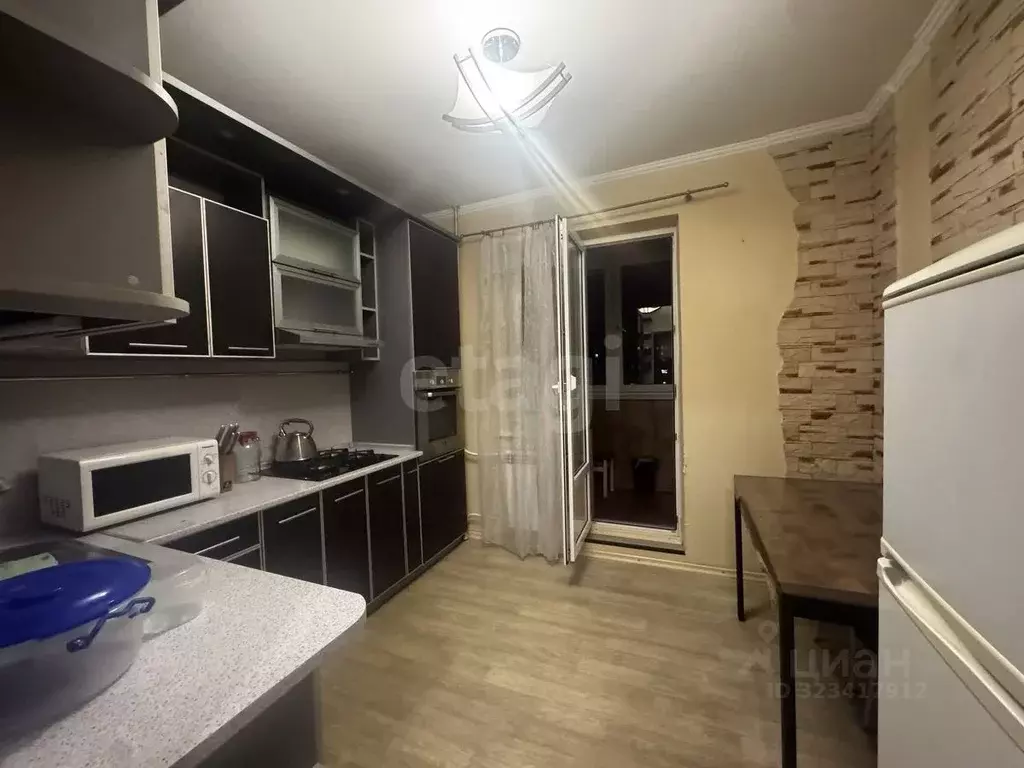 2-к кв. Крым, Симферополь ул. Ешиль Ада (55.0 м) - Фото 1