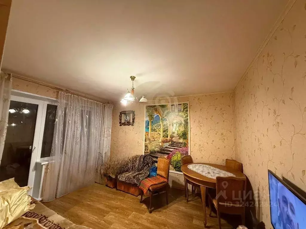 2-к кв. Белгородская область, Старый Оскол Жукова мкр, 21 (50.0 м) - Фото 2