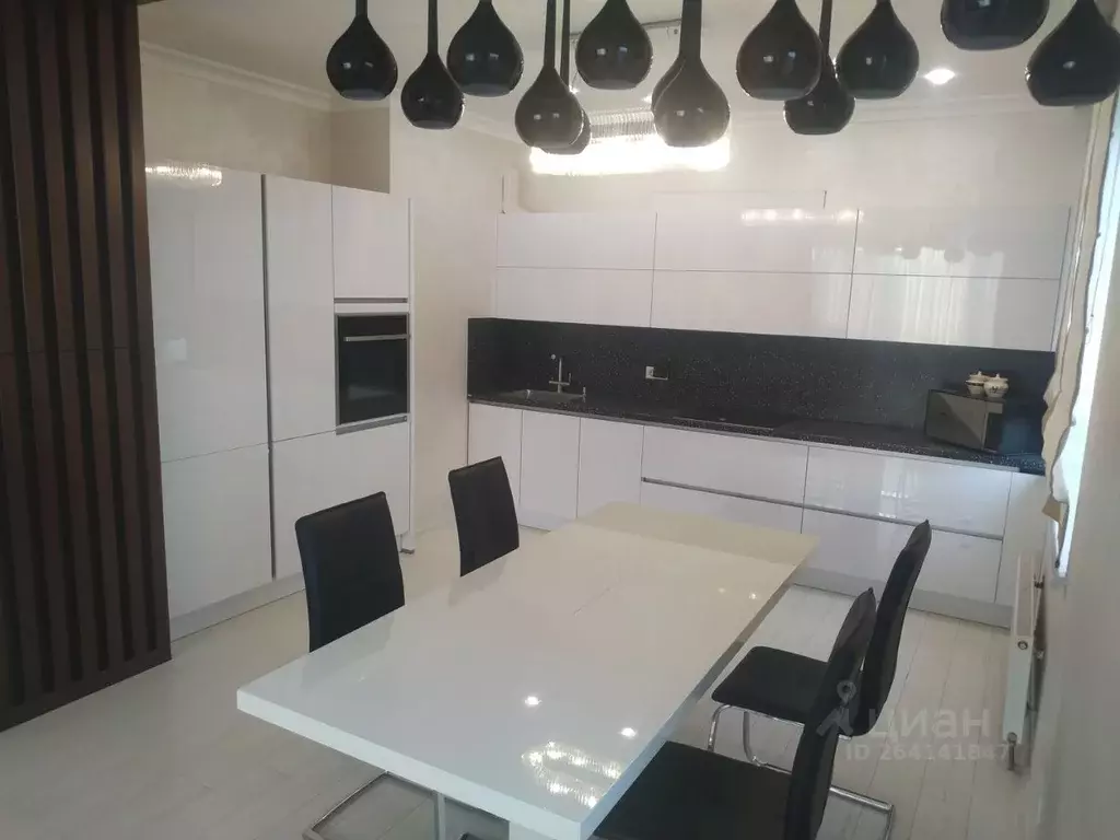 2-к кв. Воронежская область, Воронеж ул. Карла Маркса, 67/2 (76.0 м) - Фото 1