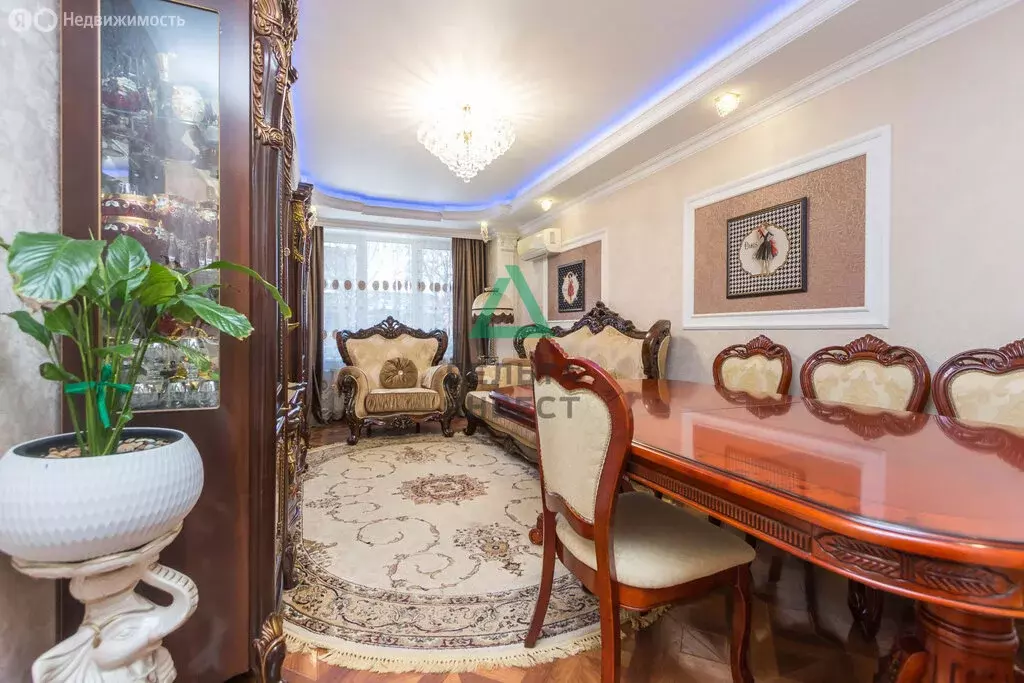 3-комнатная квартира: Уфа, улица Ахметова, 320/1 (80 м) - Фото 1