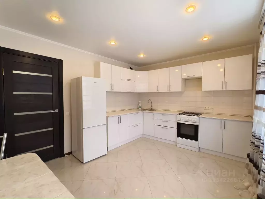 2-к кв. Саратовская область, Саратов ул. Имени Б.Н. Еремина, 7 (58.7 ... - Фото 1