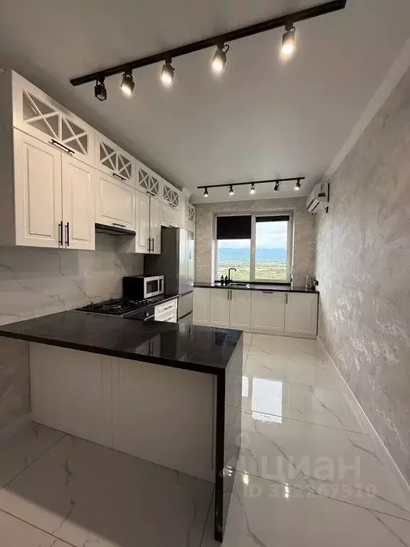 2-к кв. Северная Осетия, Владикавказ ул. Астана Кесаева, 44Вк2 (65.0 ... - Фото 2