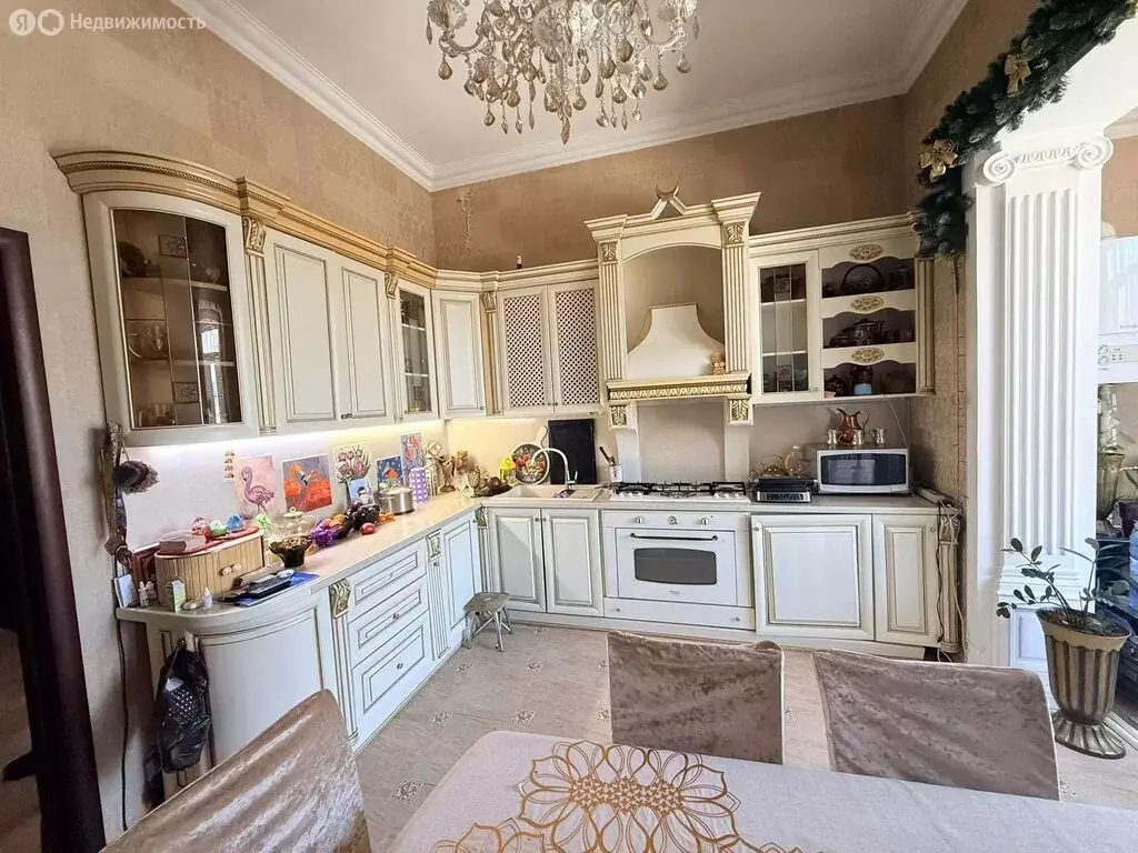 3-комнатная квартира: Каспийск, улица Орджоникидзе, 1Е (120 м) - Фото 2