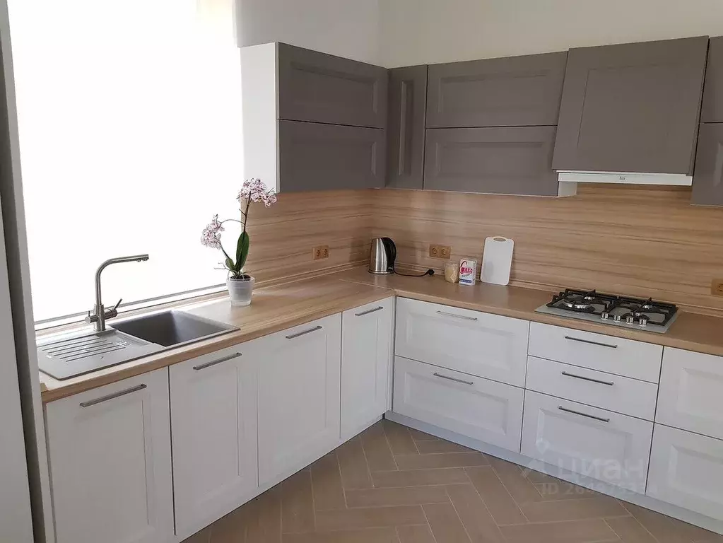 Дом в Севастополь ул. Декабристов, 24А (300 м) - Фото 1