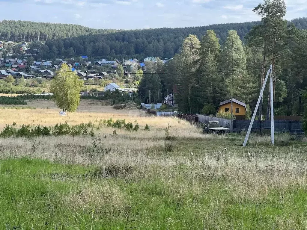 Участок в Свердловская область, Дегтярск ул. Рассветная (100.0 сот.) - Фото 0