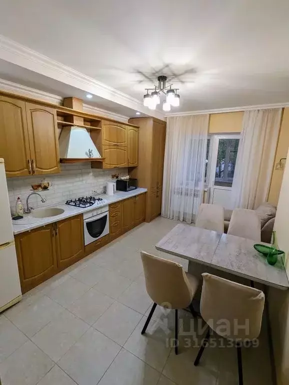 2-к кв. Ставропольский край, Железноводск ул. Ленина, 122Б (67.0 м) - Фото 0
