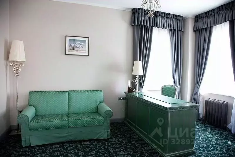 Комната Тюменская область, Тюмень ул. Грибоедова, 6к1/7 (108.0 м) - Фото 2