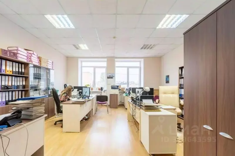 Торговая площадь в Санкт-Петербург Масляный пер., 7 (43 м) - Фото 1