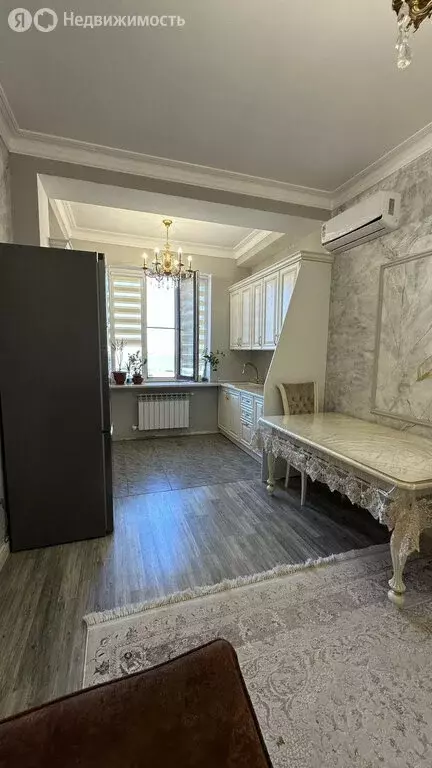 1-комнатная квартира: Махачкала, улица Эльзы Ибрагимовой, 27Б (50 м) - Фото 0