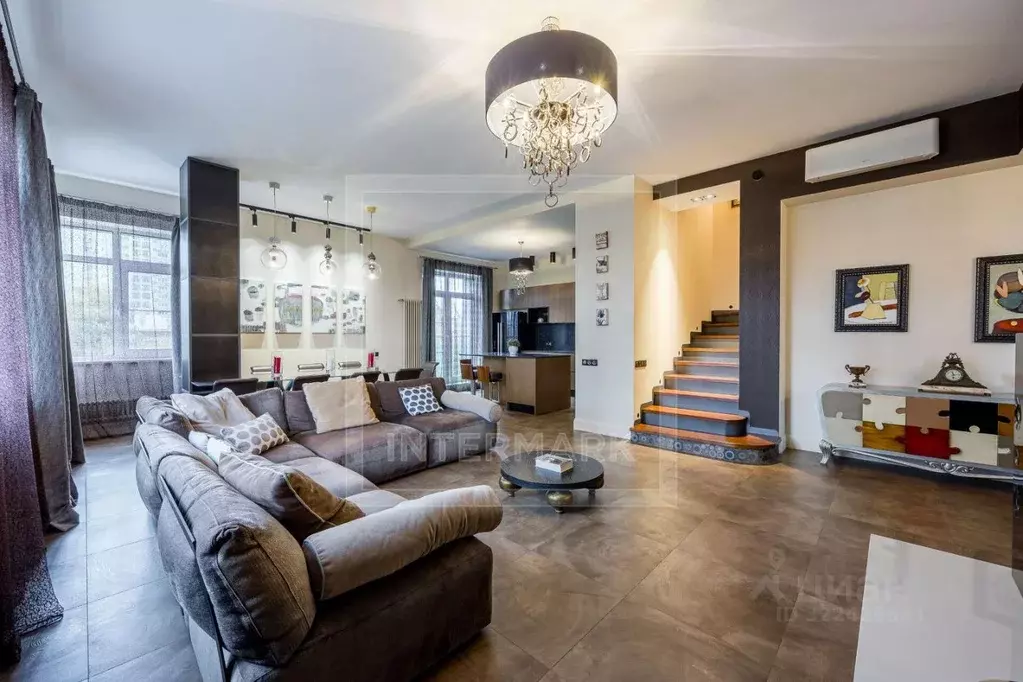 4-к кв. Москва ул. Дмитрия Ульянова, 31 (200.0 м) - Фото 1