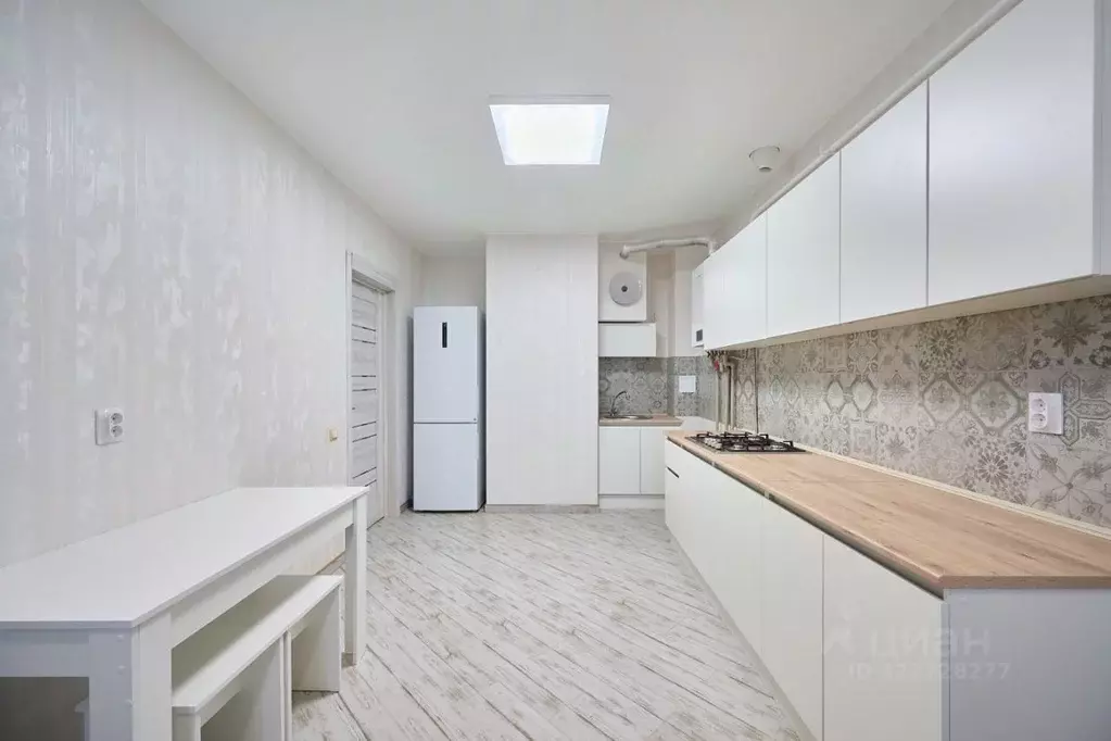 1-к кв. Адыгея, Тахтамукайский район, Старобжегокайское с/пос, Новая ... - Фото 1