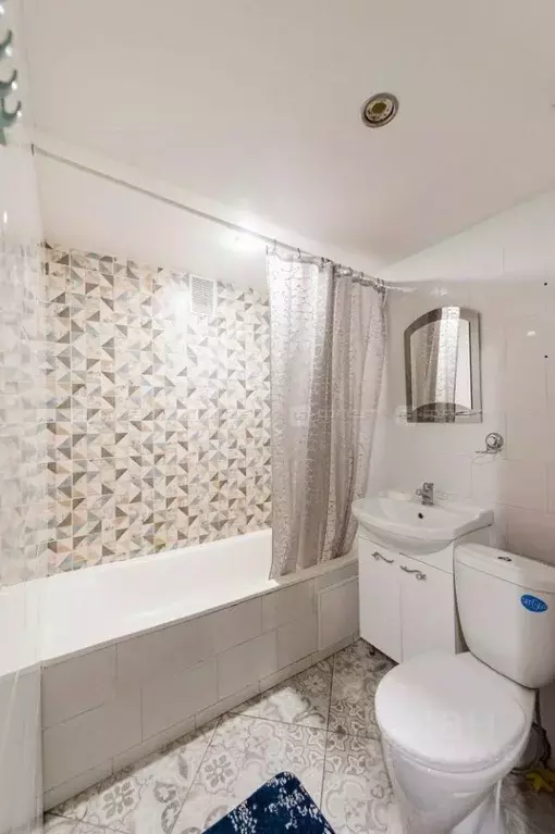 1-к кв. Татарстан, Казань ул. Адоратского, 54 (35.3 м) - Фото 2