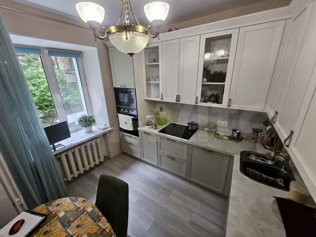 Комната 18 м в 3-к., 2/5 эт. - Фото 1